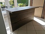 Table haute en Querkus &agrave; Mettet - Mobilier contemporain sign&eacute; Cr&eacute;a-M